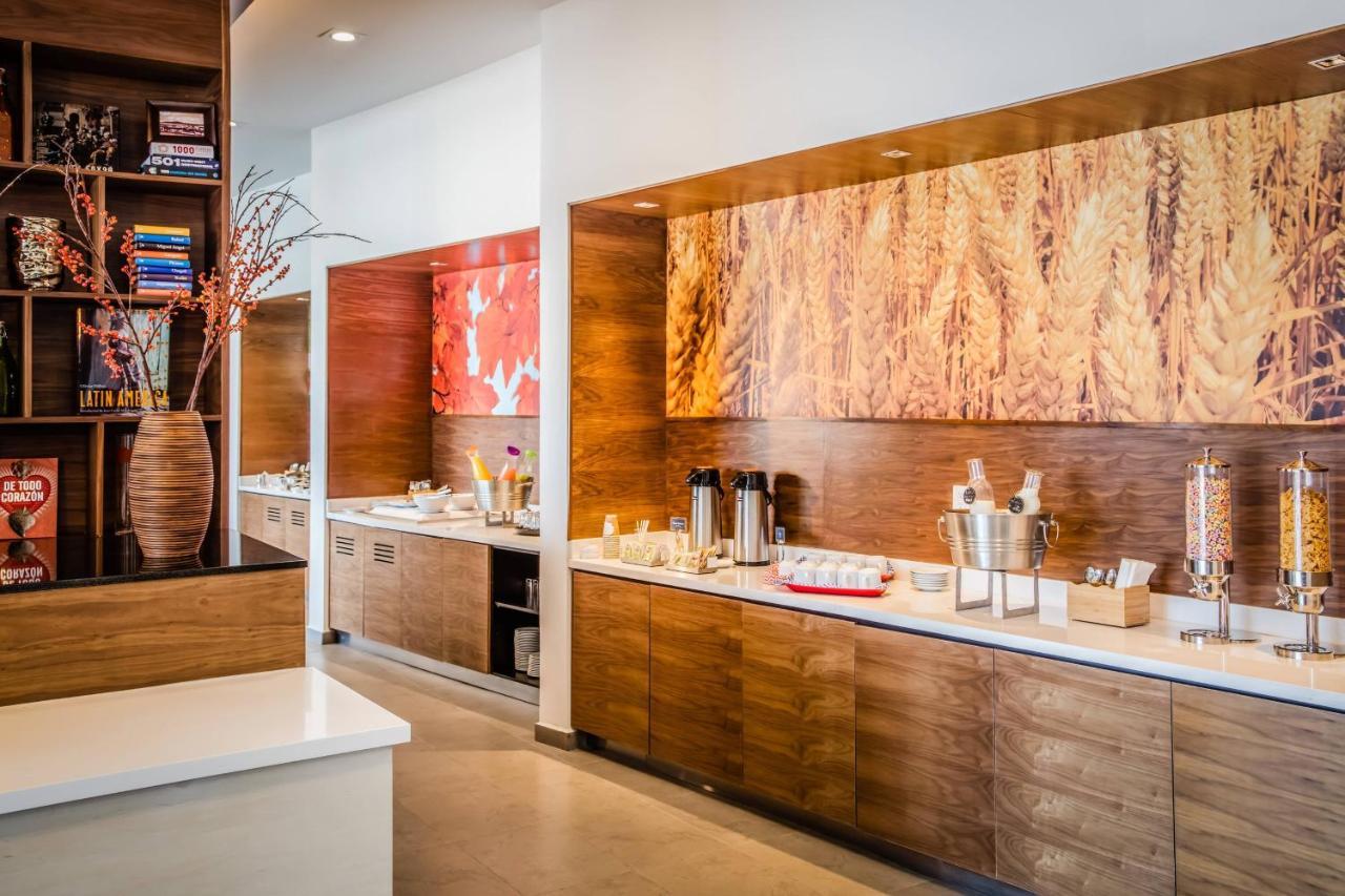 Fairfield Inn & Suites Queretaro Juriquilla Экстерьер фото